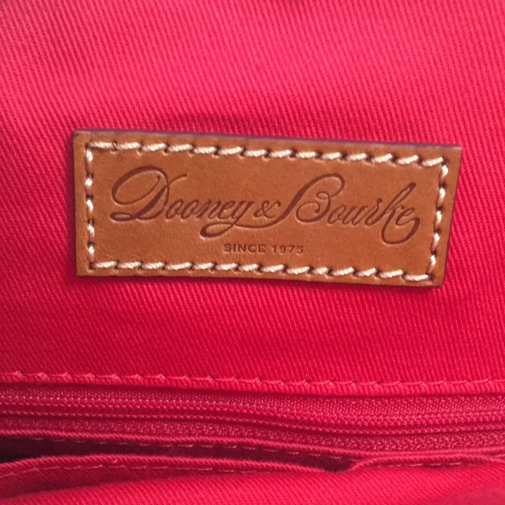 VINTAGE Dooney & Bourke “Hearts and Stars” Jacquard Satchel Handbag NWOT⭐️